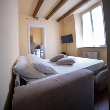 Aicha House 利沃诺