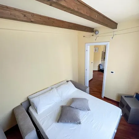 Aicha House * Livourne