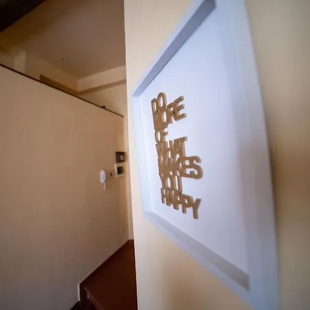 Aicha House Livourne