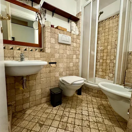 Aicha House Livourne