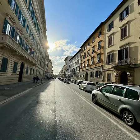 公寓 Aicha House 利沃诺