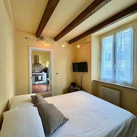 Aicha House * Livourne
