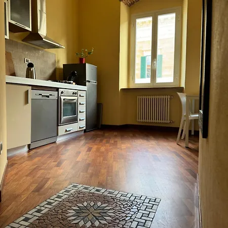 Aicha House Livourne