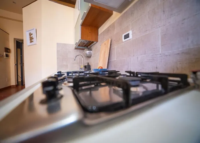 Aicha House Апартаменты Ливорно